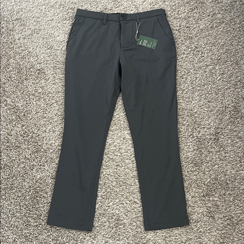 Quince Men's Chinos in Charcoal